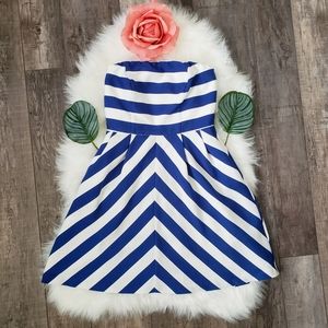 💙🐳👗White & Blue Striped Sleeveless Dress